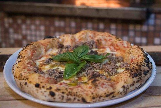 Taberna lucìana Cucina Napoletana E Pizzeria